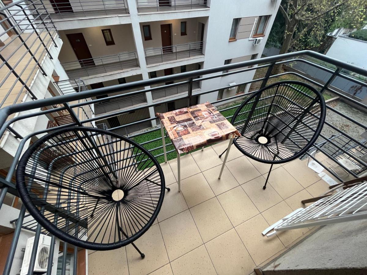 Apartamento Corvin Pearl Deluxe Budapest Exterior foto