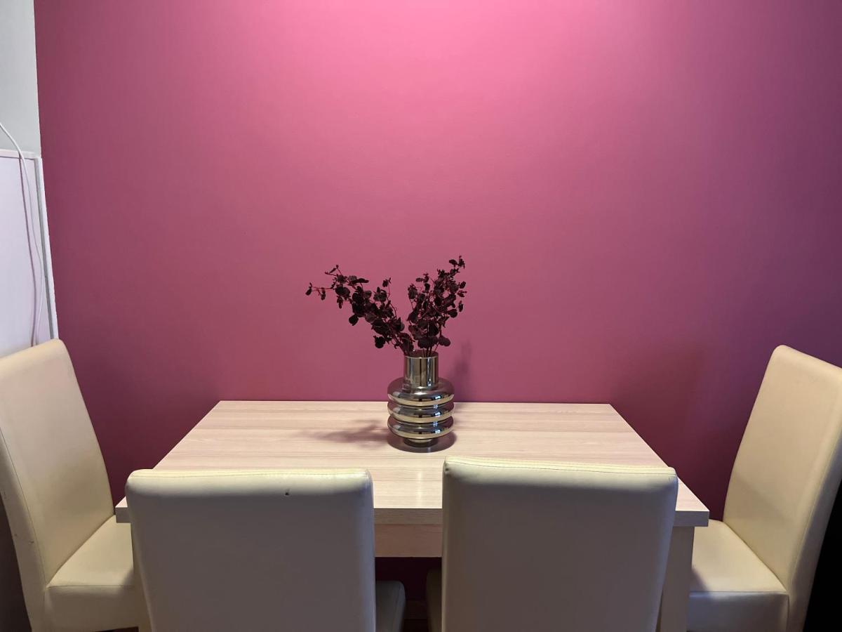 Apartamento Corvin Pearl Deluxe Budapest Exterior foto